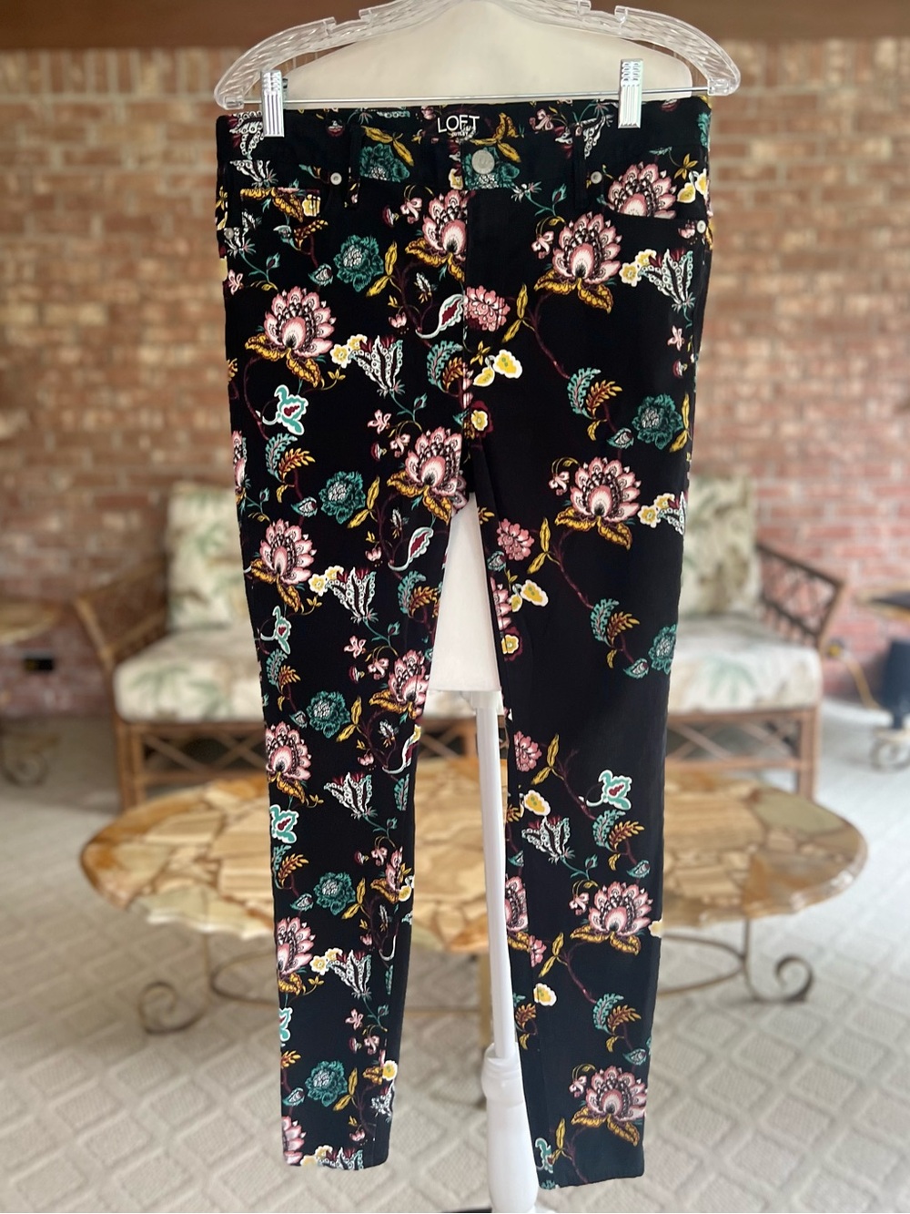 Loft Outlet Black Floral Zip Up Midrise Leggings 8